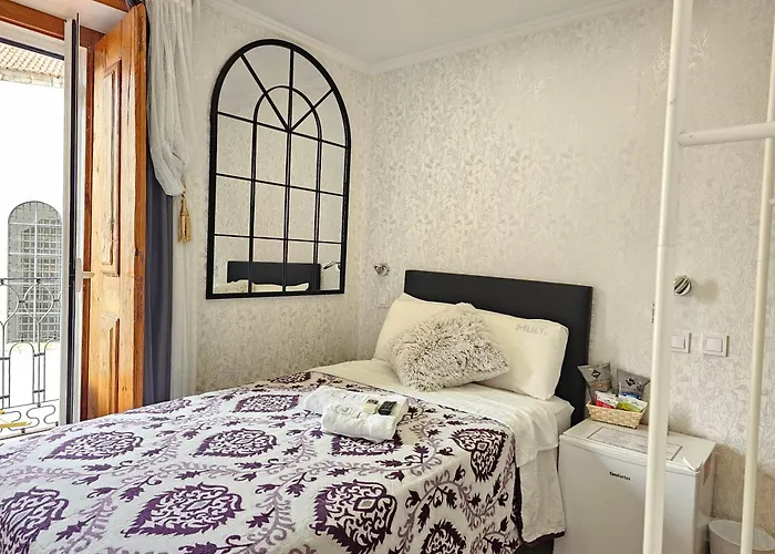 Charme Da Graca - Гостевой дом Лиссабон