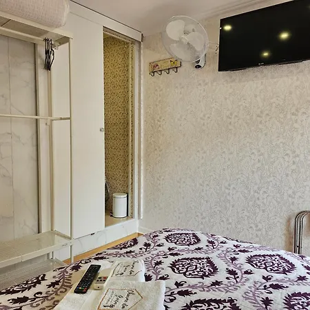 Guest house Charme Da Graca - Lisbon